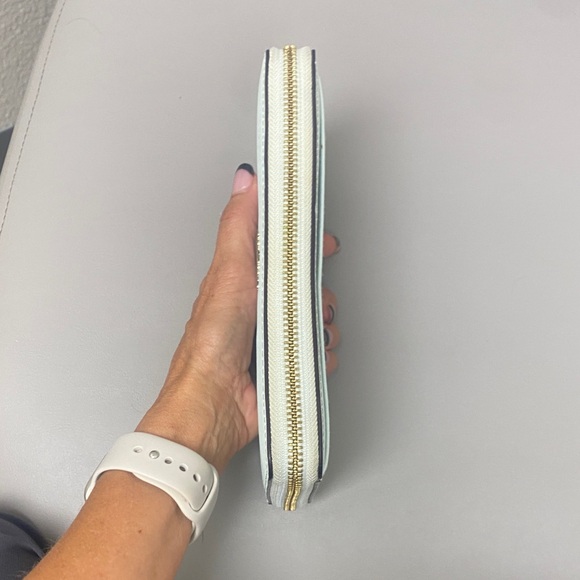 Kate Spade Light Blue Wallet - Picture 6 of 9